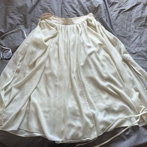 Elegant Cream Women's Skirt